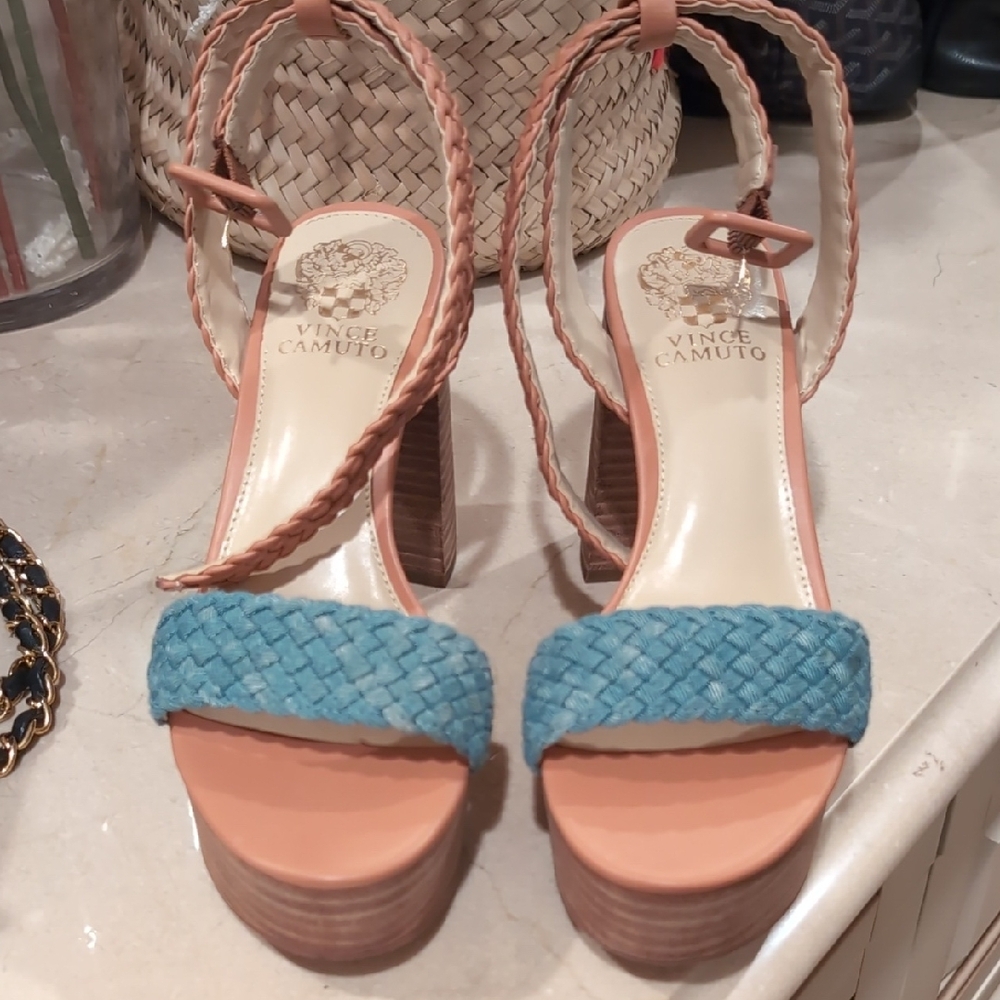 Vince Camuto Women's Blue and Tan Sandals